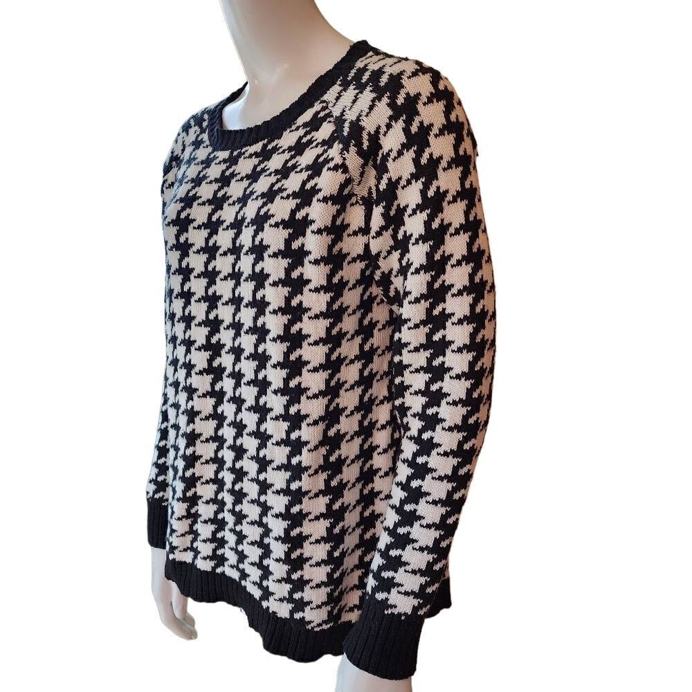 Kensie Black & White Houndstooth Sweater (S)